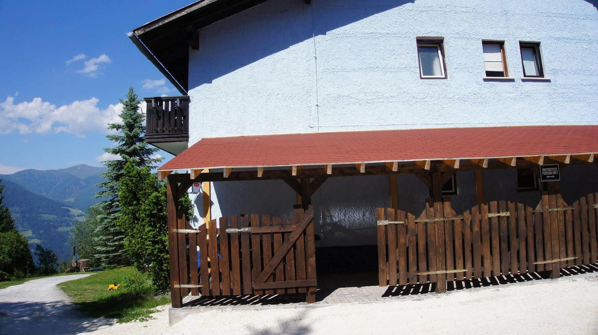Blue Mountain Hotel Afritz Exterior foto